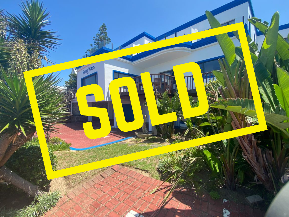 Luxury Seafront Living in Wilderness AuctionOne