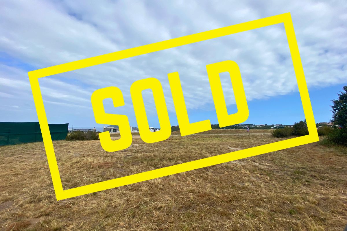 VACANT LEVEL STAND WITH VIEWS IN A SECURE ESTATE IN ROBBERG RIDGE